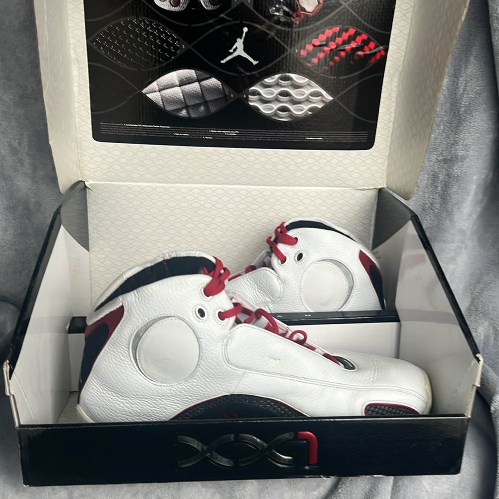 Air Jordan XXI Nike high top sneakers
